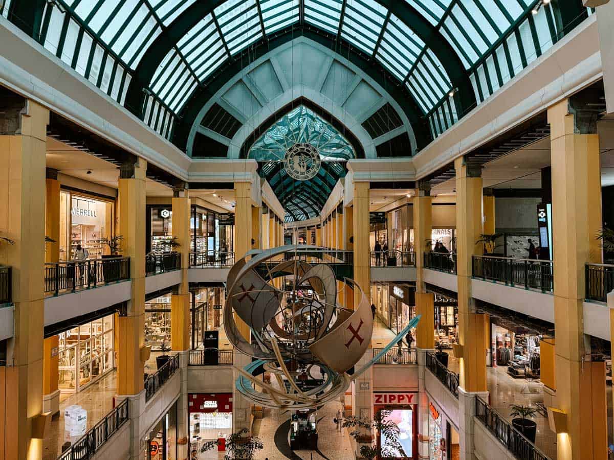 Colombo is one of the largest Shopping centres in Lisbon. It has three floors with shops, a food court and cinema. The walls are yellow and there is a glass roof.