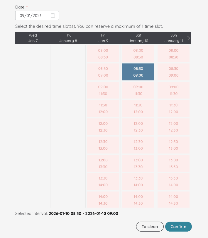 Time slot selection screen for Madeira booking a hike, showing available dates and time slots on the SIMplifica platform.